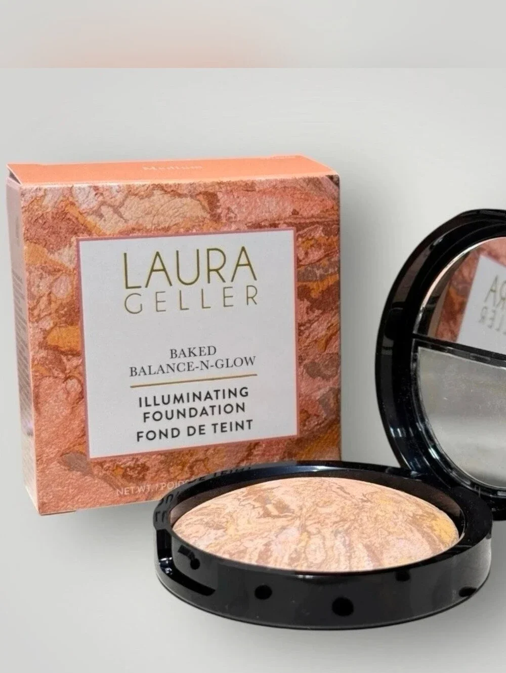 NIB Laura Geller Baked Balance-N-Glow Illuminating Foundation Medium 0.28 oz